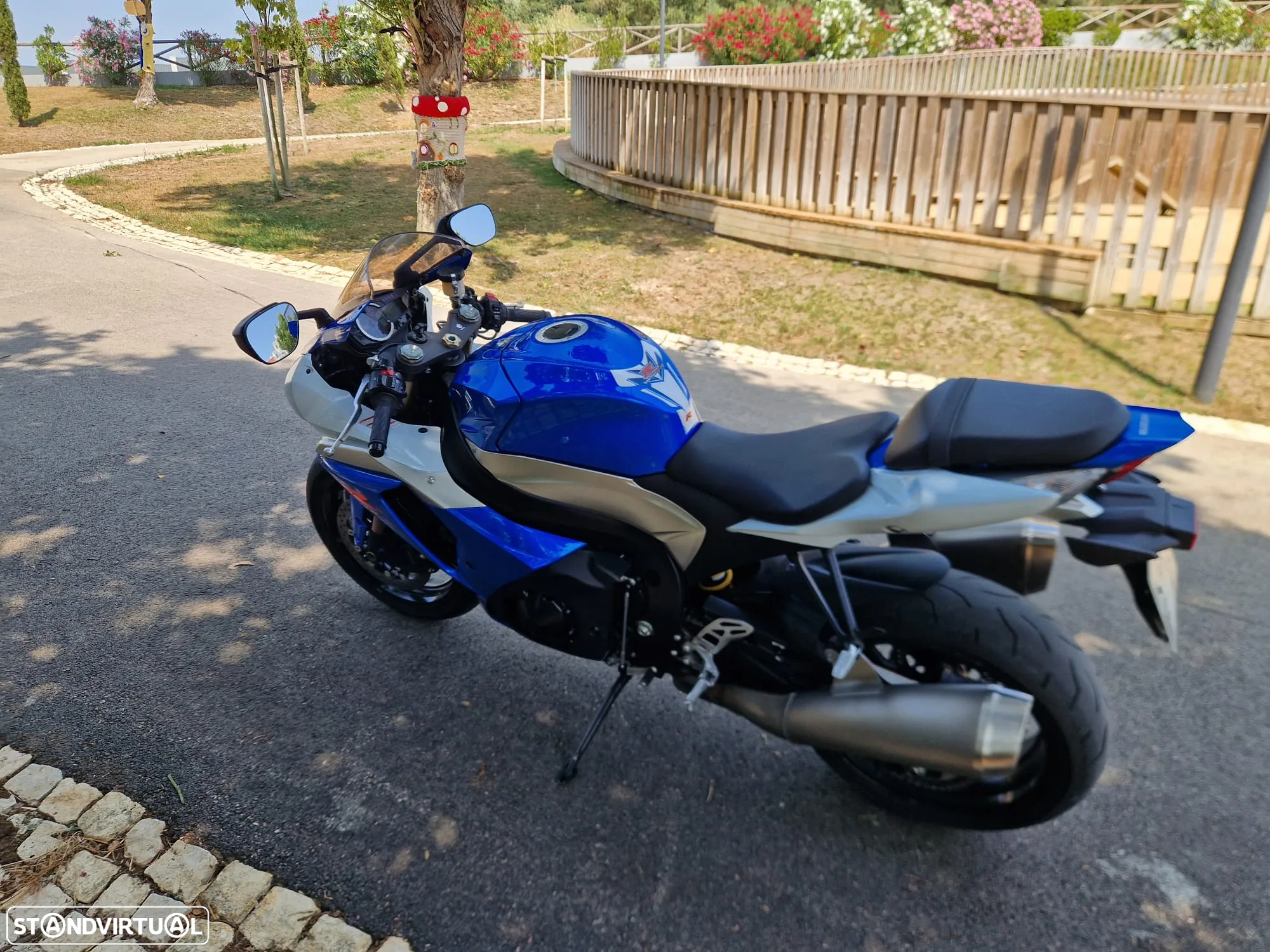 Suzuki GSX-R 1000 Possível Financiamento - 10