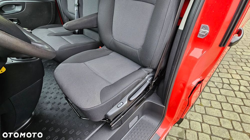 Renault Trafic 2,0DCI 2021Rok 105 Tys.km. L2 Długi Full Led Klima Nawi Kamera 2xDrzwi Hak Super Stan - 12
