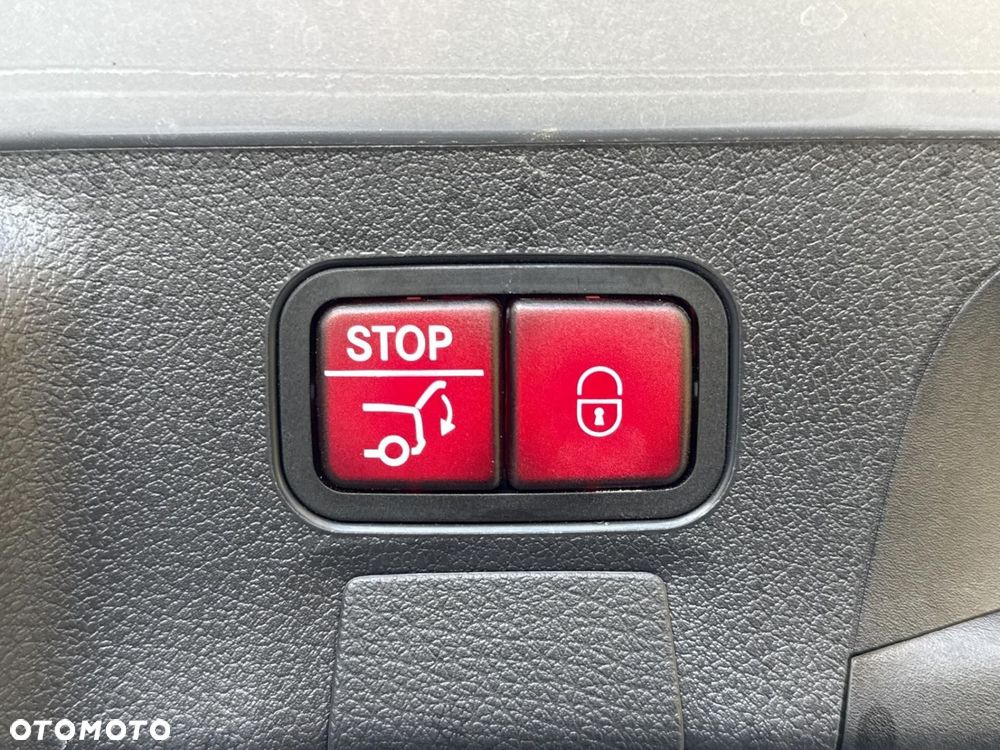 Mercedes-Benz CLA - 14