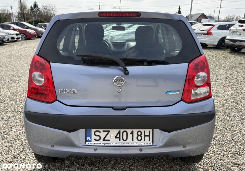 Nissan Pixo - 5