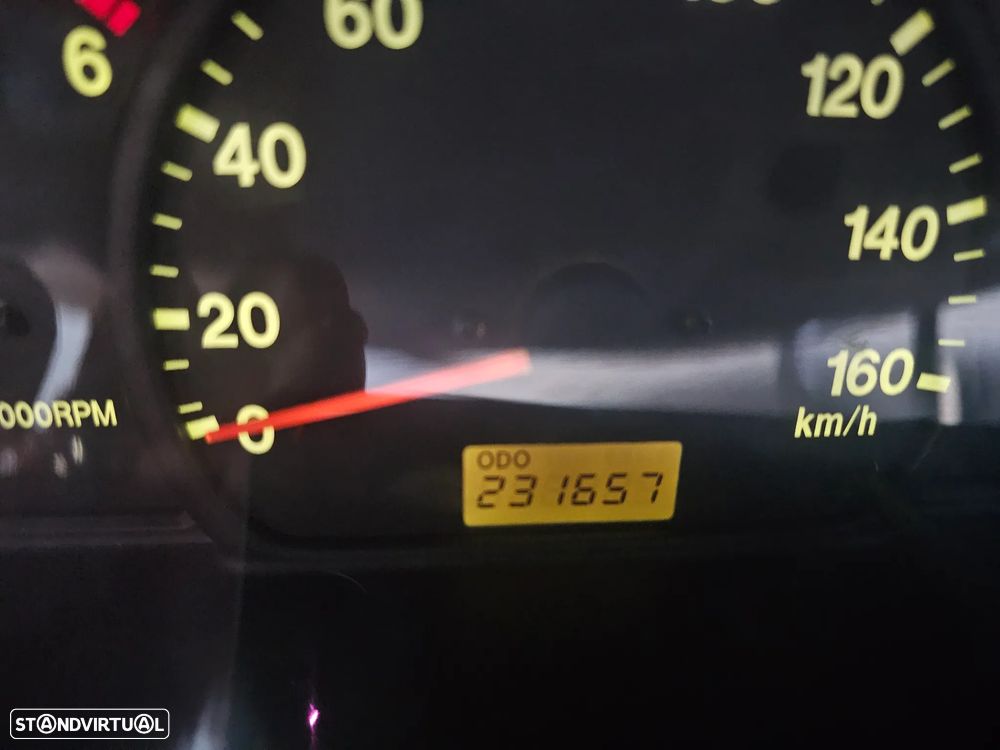 Suzuki Grand Vitara Metal Top 2.0 TDi - 9