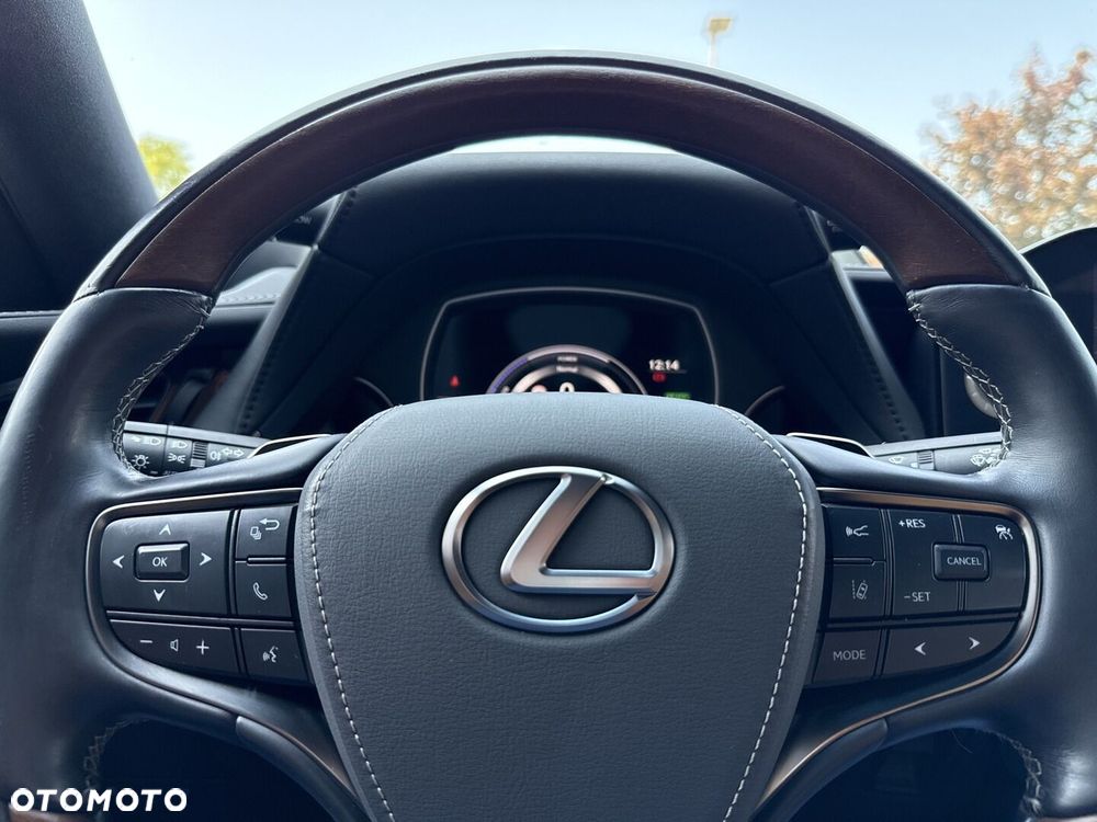 Lexus LS - 17