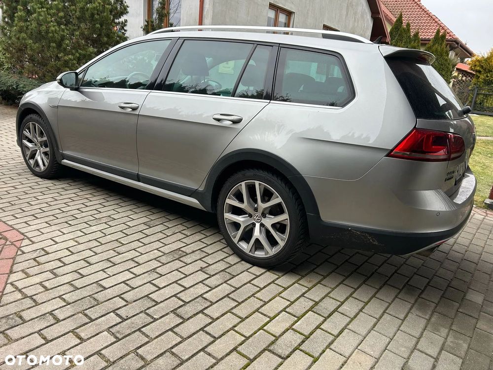 Volkswagen Golf Alltrack - 4