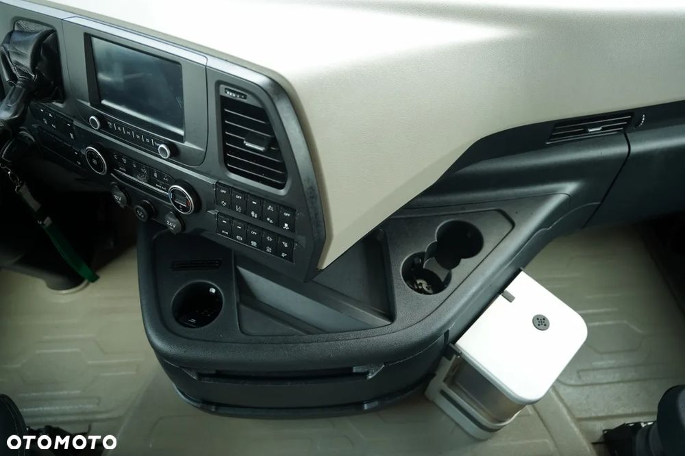 Ford F-MAX 500 / MEGA /  LOW DECK / KLIMATYZACJA POSTOJOWA / BOGATE WYPOSAŻENIE / EURO 6 - 30