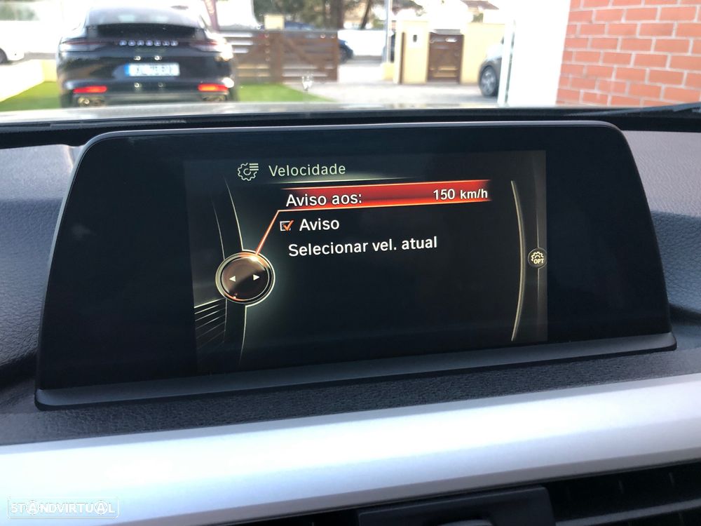 BMW 320 d Touring Aut. Efficient Dynamics Edition Sport Line - 44