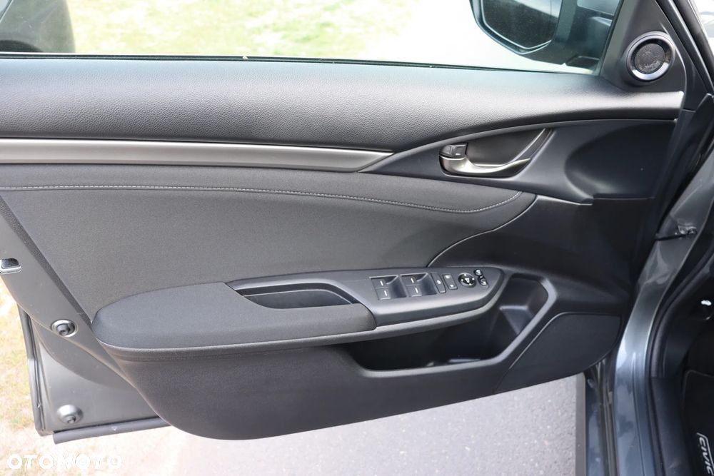 Honda Civic 1.0 i-VTEC Turbo CVT Elegance - 15