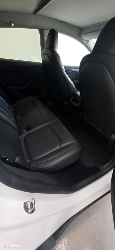 TESLA Model Y 2023 — imagine 29