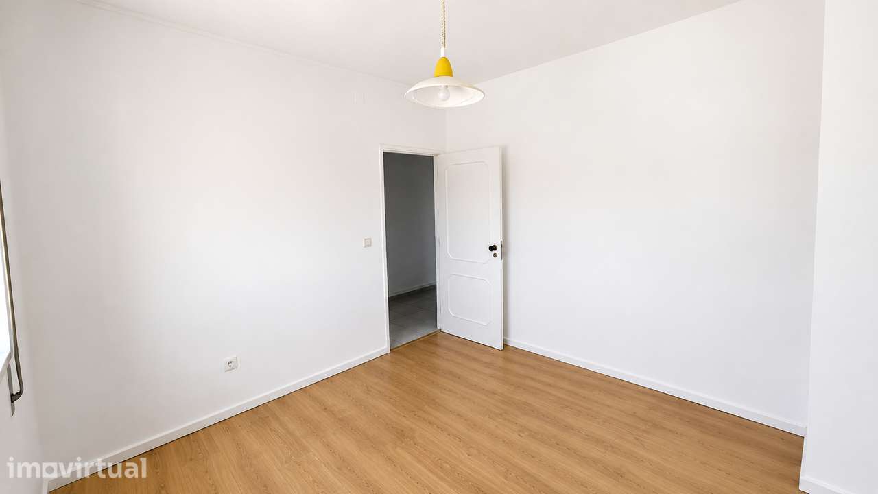 Quarto para Arrendamento Próximo da Praia e do Centro. [10m²] - Grande imagem: 2/9