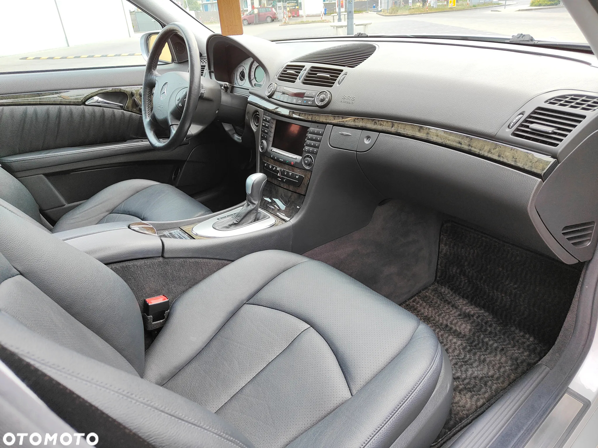 Mercedes-Benz Klasa E 320 4Matic Automatik Avantgarde - 8