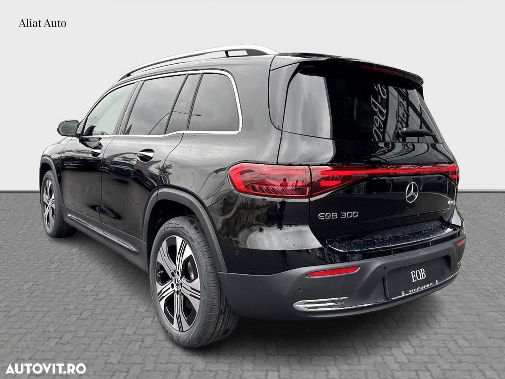 Mercedes-Benz EQB 300 4MATIC - 5