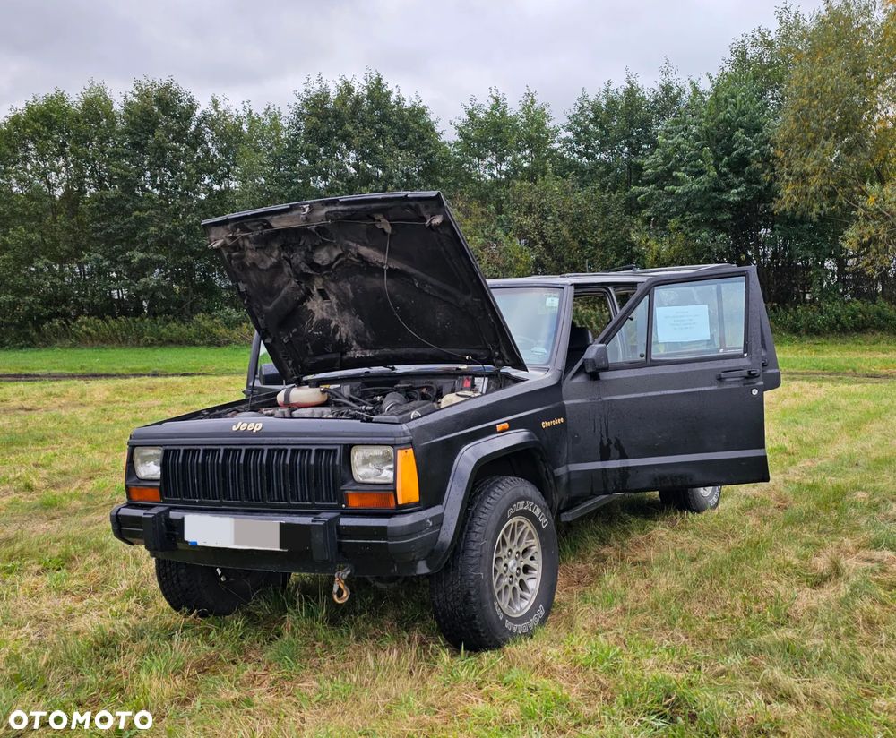 Jeep Cherokee 4.0 Limited - 12