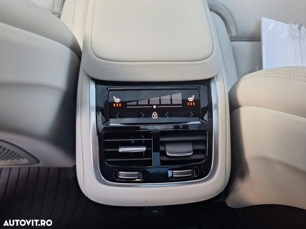 Volvo XC 90 - 26