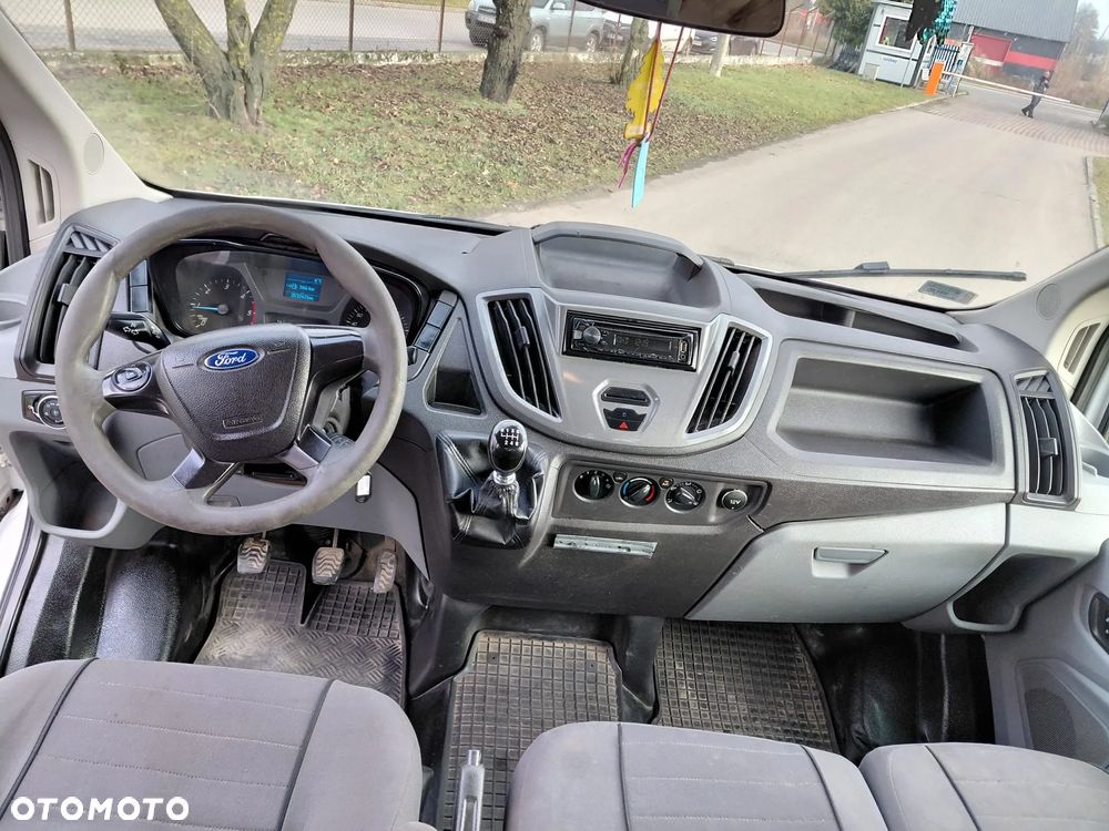 Ford Transit - 15