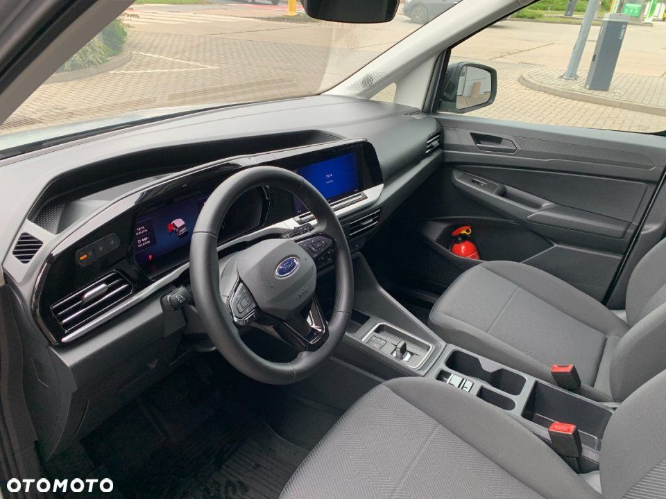 Ford Transit Connect - 9