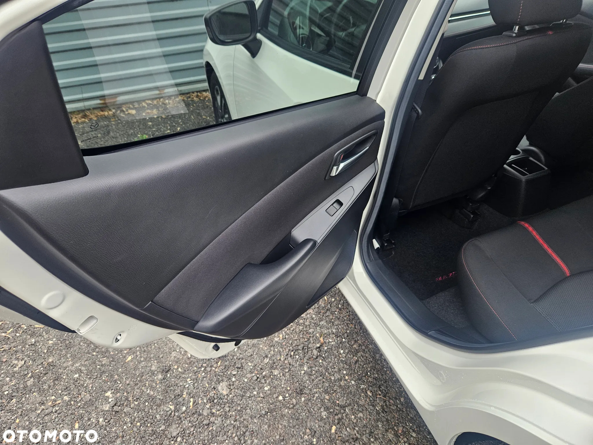Mazda 2 - 18