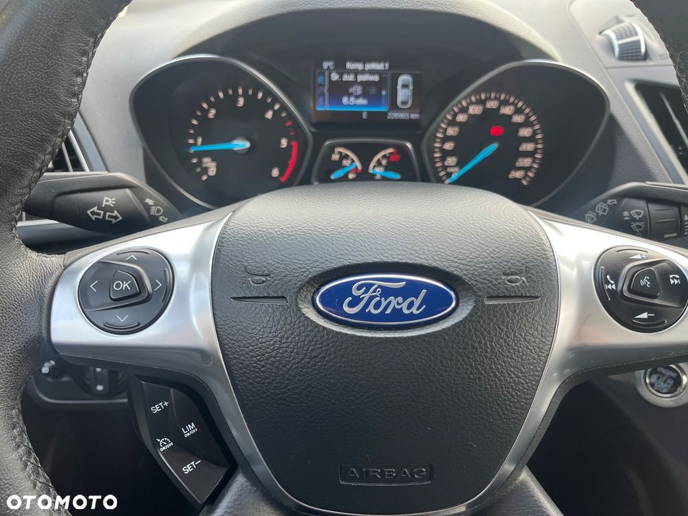 Ford Kuga 2.0 TDCi 4WD Titanium - 22
