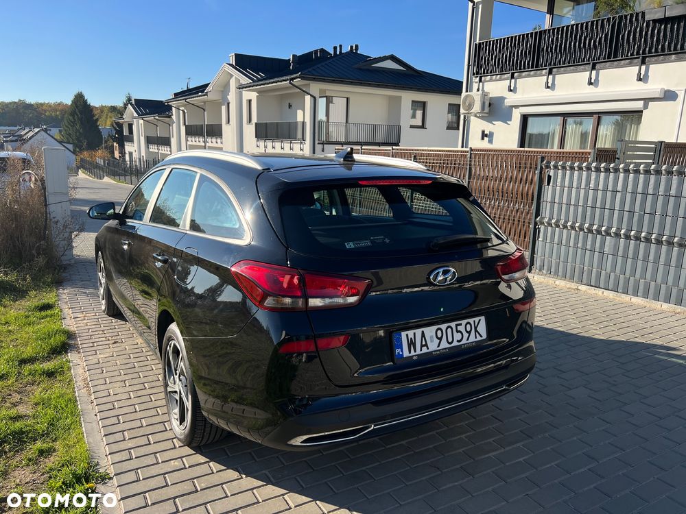 Hyundai i30 1.6 D GO Plus DCT - 34