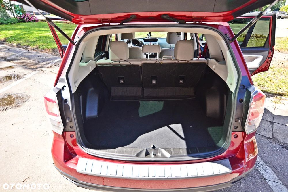 Subaru Forester 2.0 i Active Lineartronic - 17