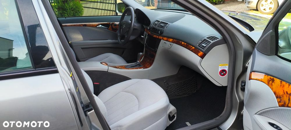 Mercedes-Benz Klasa E - 12