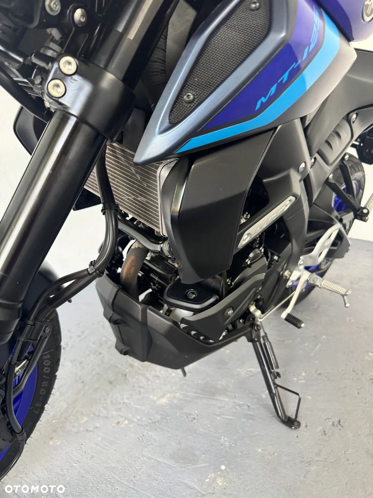 Yamaha MT - 32