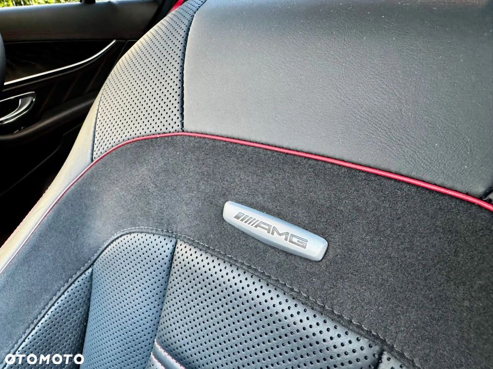 Mercedes-Benz Klasa E 43 AMG 4-Matic - 33