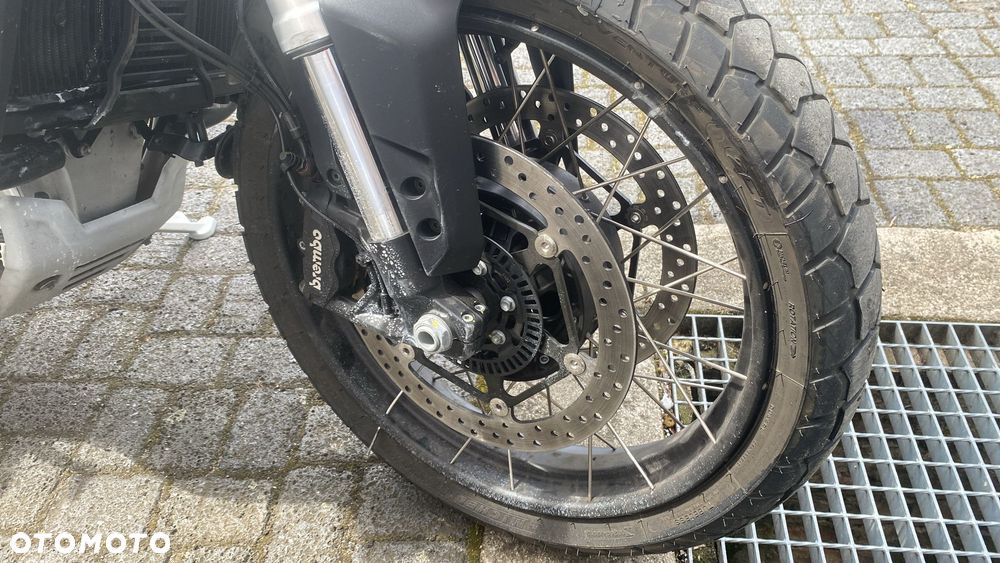 Moto Guzzi Stelvio - 10