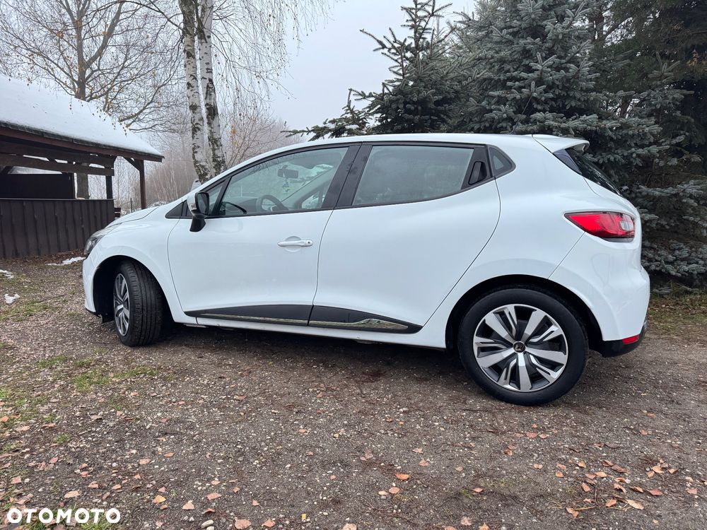 Renault Clio - 19