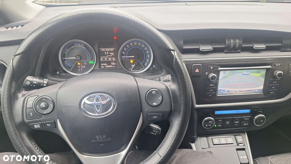Toyota Auris - 10
