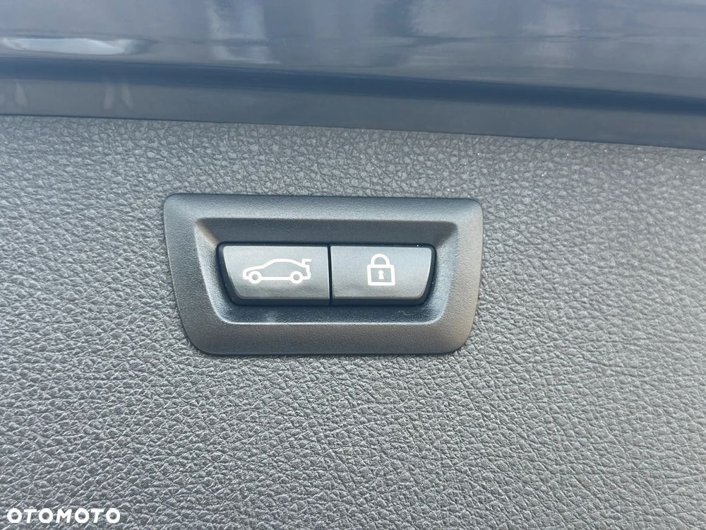 BMW Seria 3 - 38
