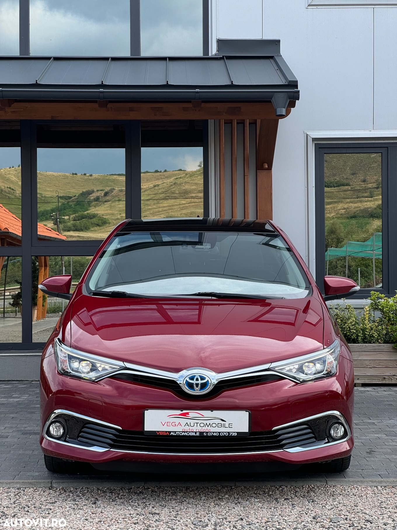 Toyota Auris 1.8 VVT-i Hybrid Automatik Design Edition - 38