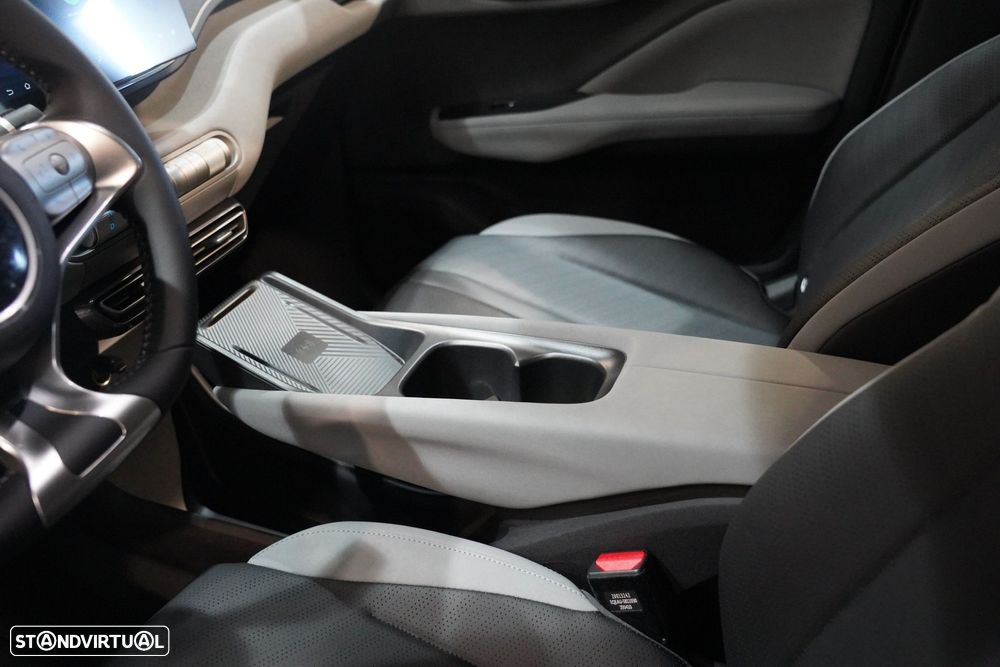 BYD Dolphin Surf 43.2 kWh Comfort - 26