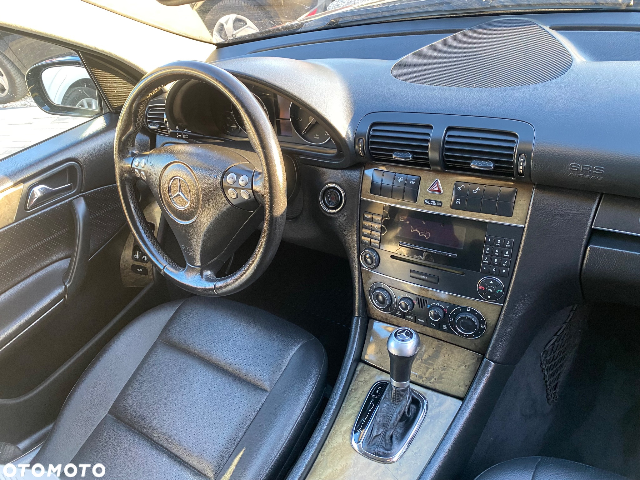 Mercedes-Benz Klasa C 230 T 7G-TRONIC Elegance Sport Edition - 31