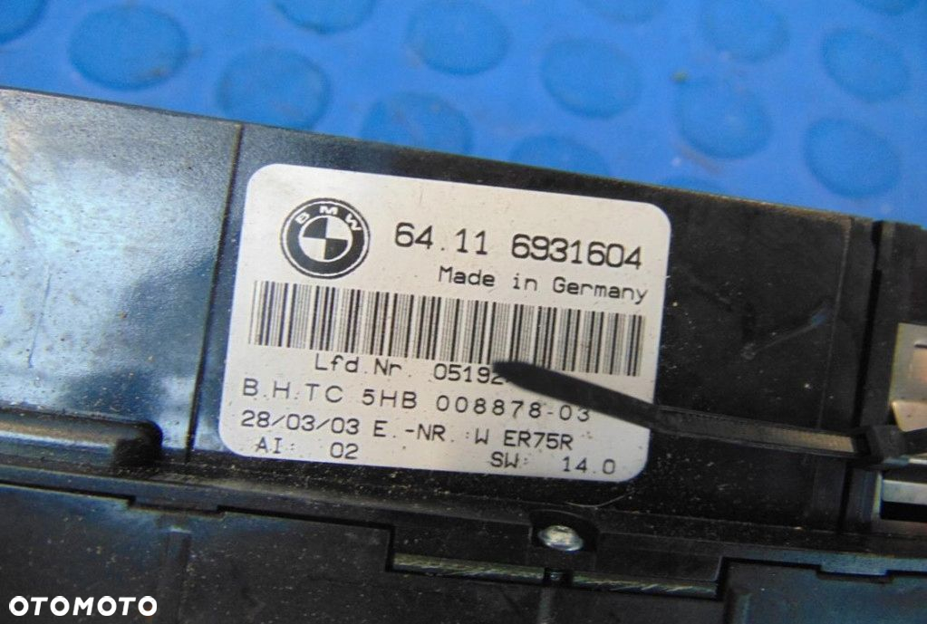 BMW E46LIFT 1.9 BENZYNA KB 5D TITAN SILVER METALIK - 2