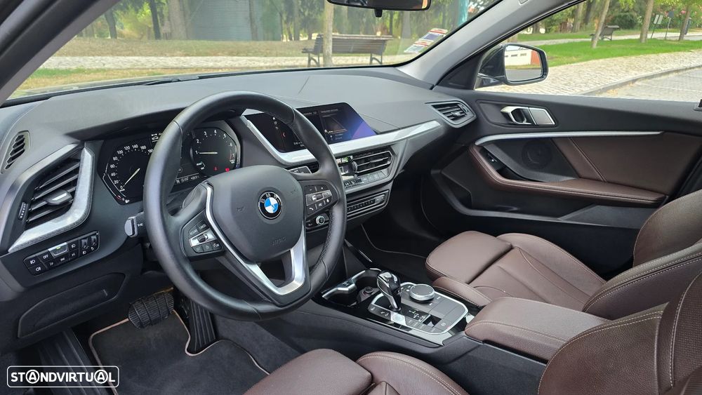 BMW 116 i Aut. Luxury Line - 28