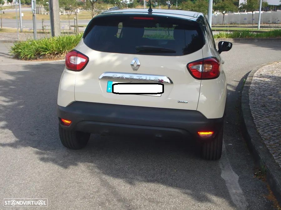 Renault Captur 1.5 dCi Exclusive - 20