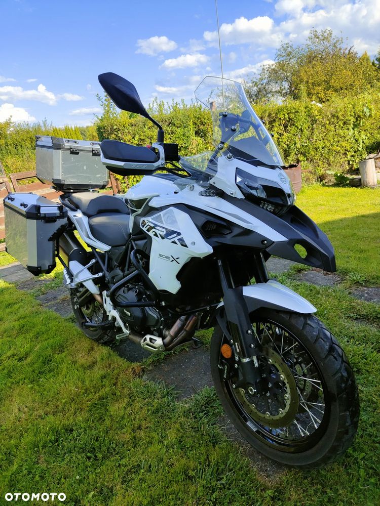 Benelli TRK 502X - 22