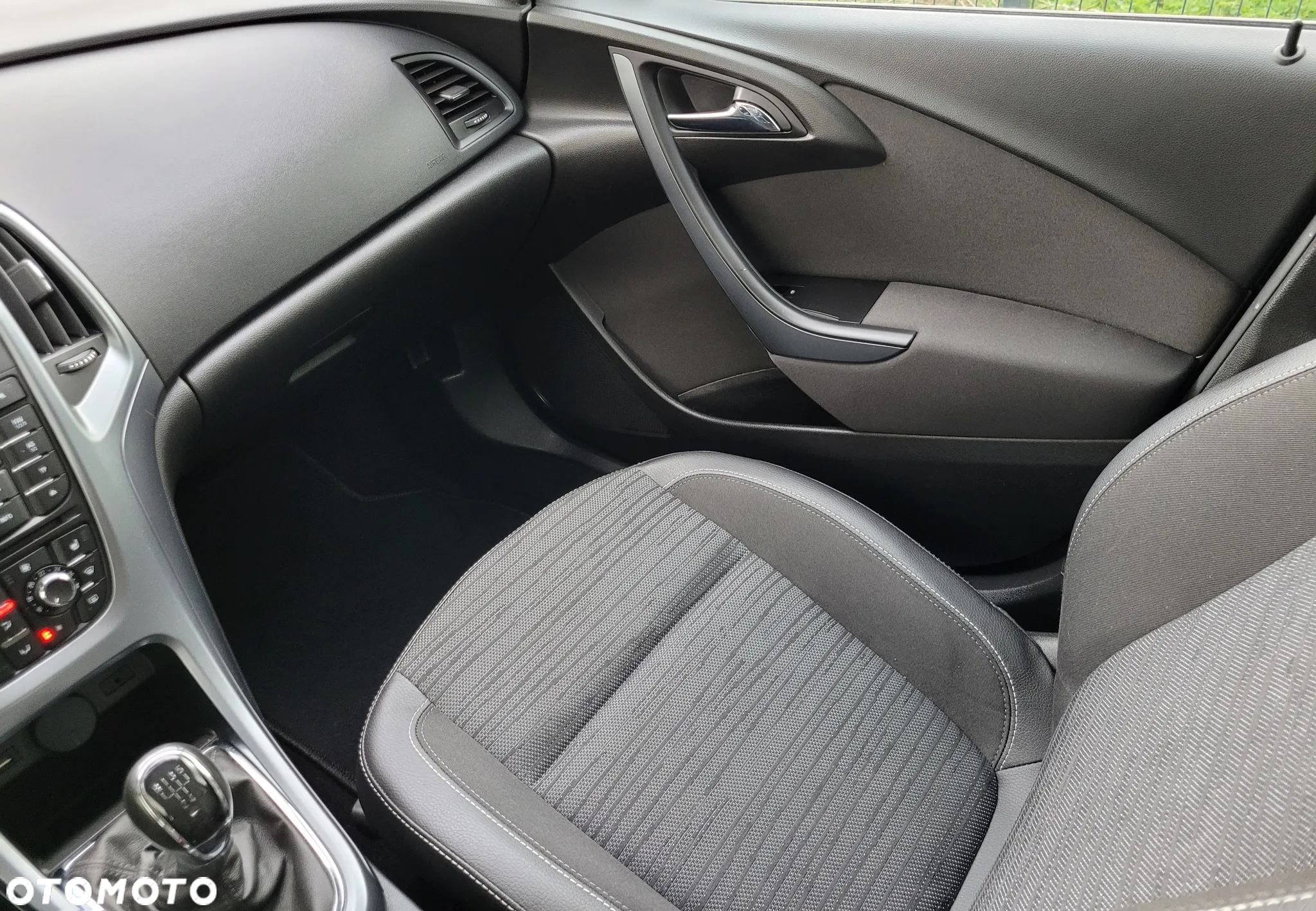 Opel Astra 1.6 Sports Tourer Active - 28