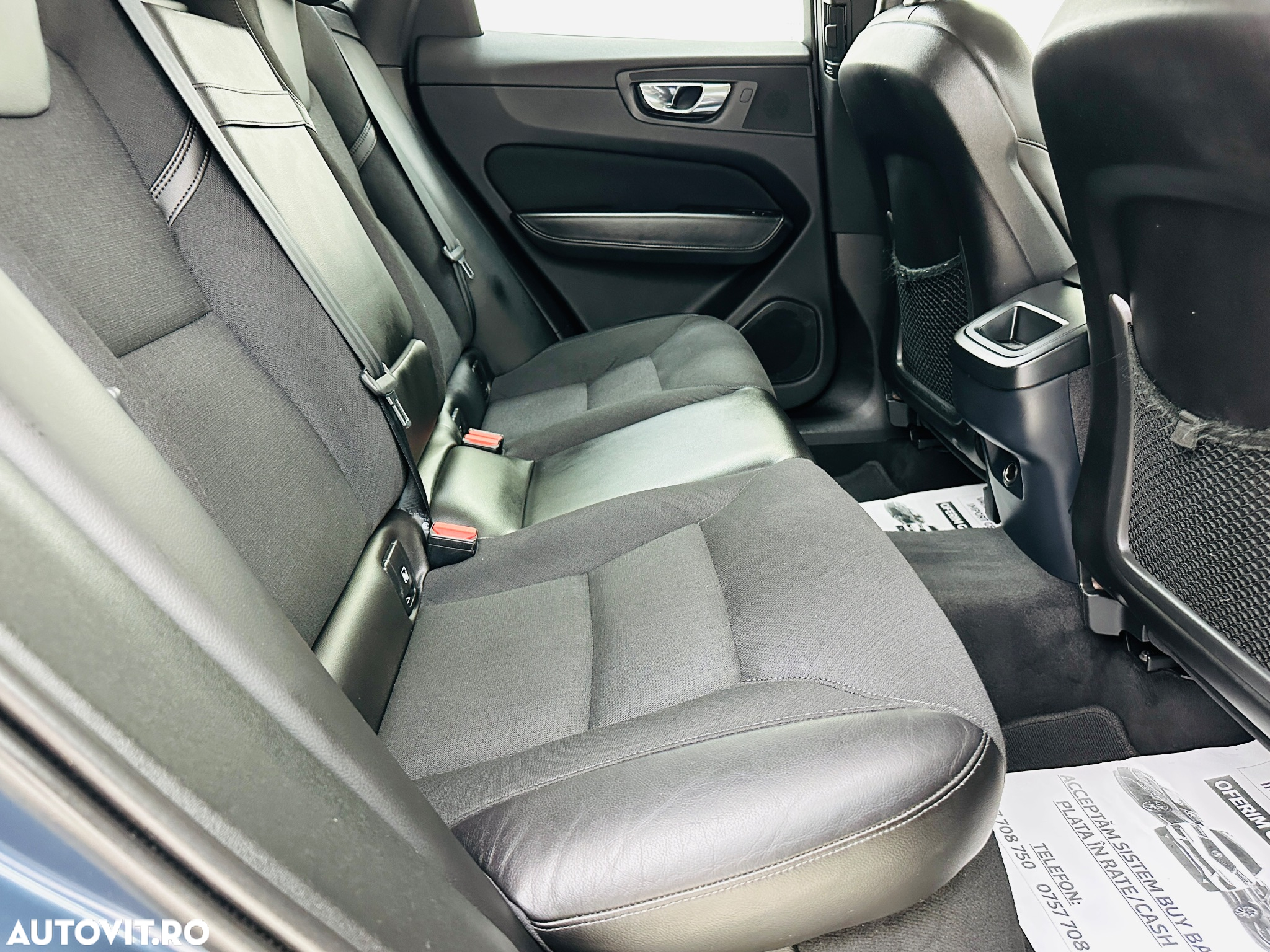 Volvo XC 60 D4 AWD Momentum - 7