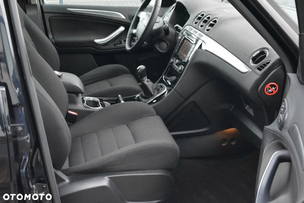 Ford Galaxy 2.0 FF Titanium - 28