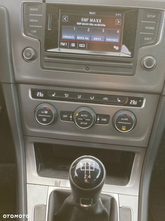 Volkswagen Golf Variant - 13