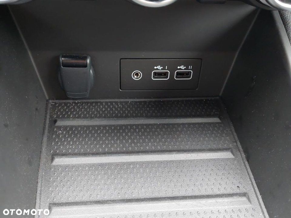 Renault Captur - 28