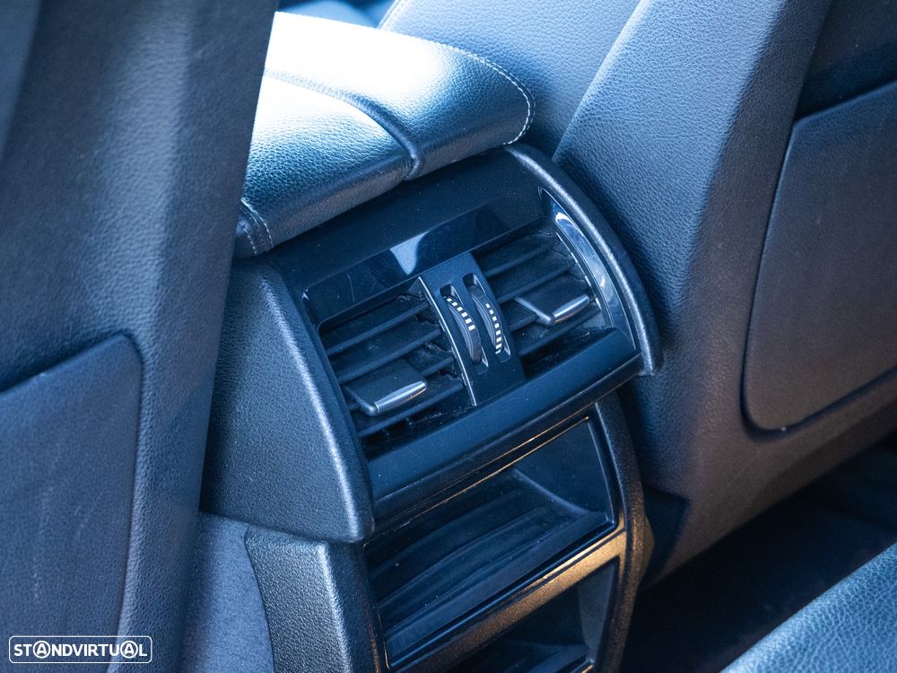 BMW X5 25 d sDrive Comfort 7L - 16