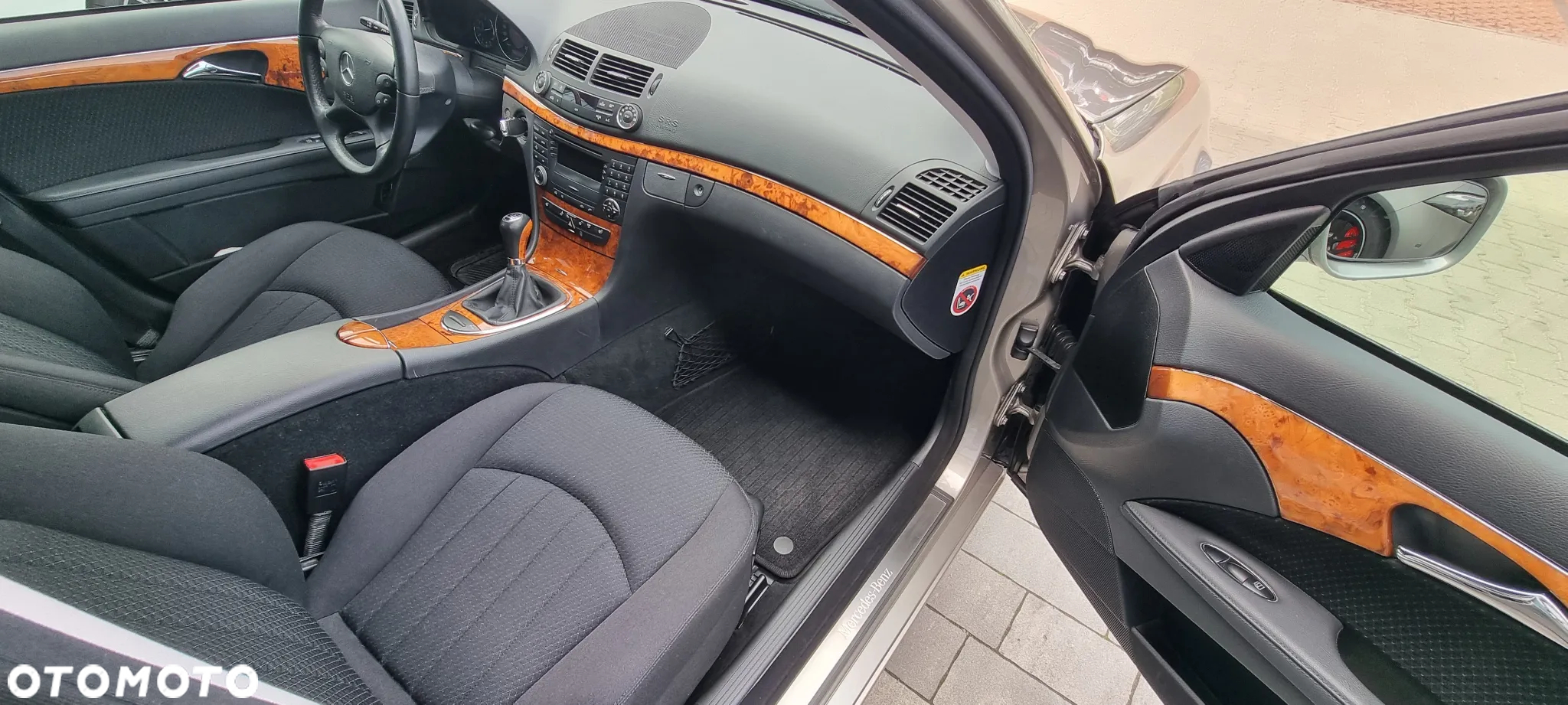 Mercedes-Benz Klasa E 200 Kompressor Elegance - 25