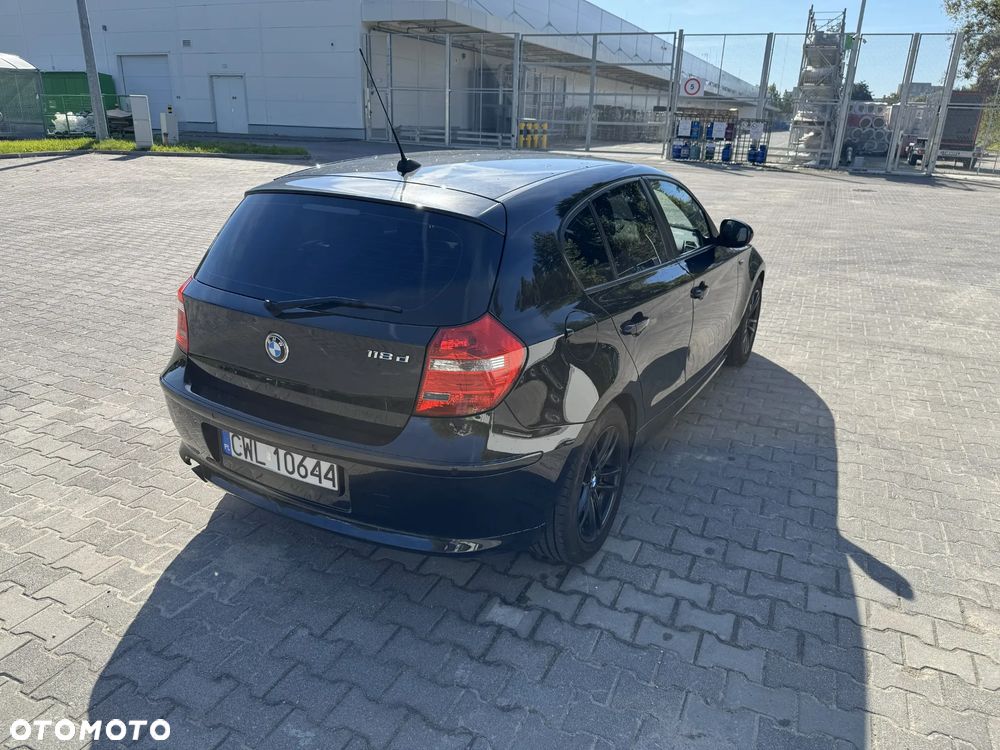 BMW Seria 1 118d - 3