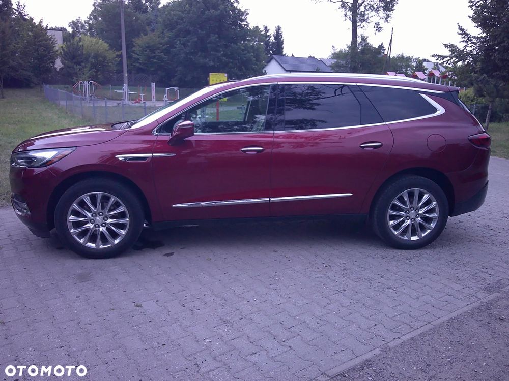 Buick Enclave - 28