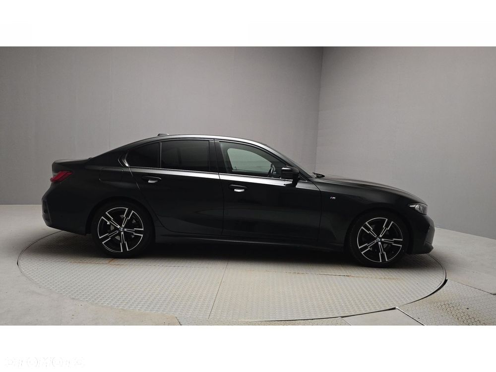 BMW Seria 3 320d xDrive mHEV M Sport - 4