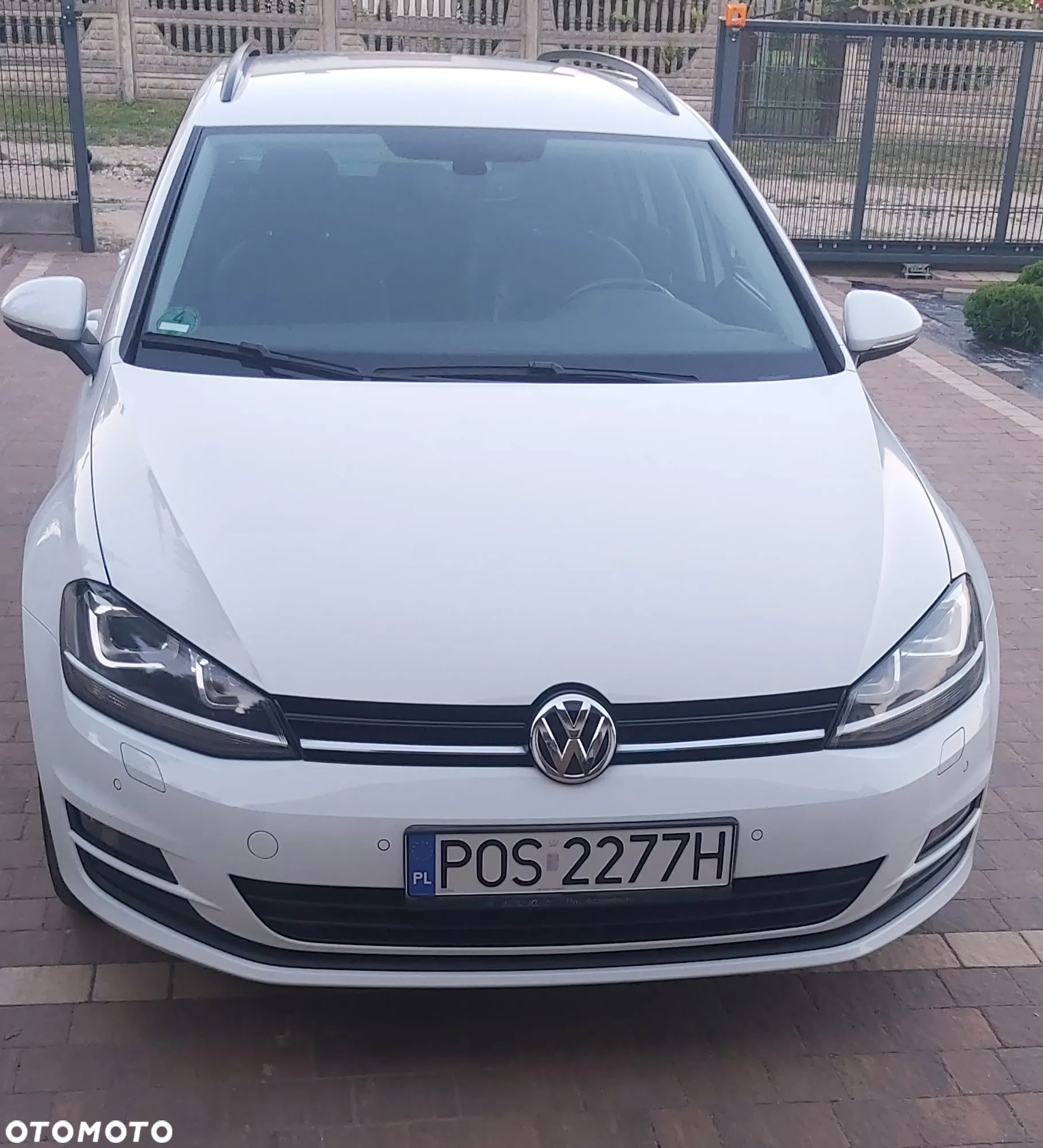 Volkswagen Golf 2.0 BlueTDI DSG Comfortline - 2