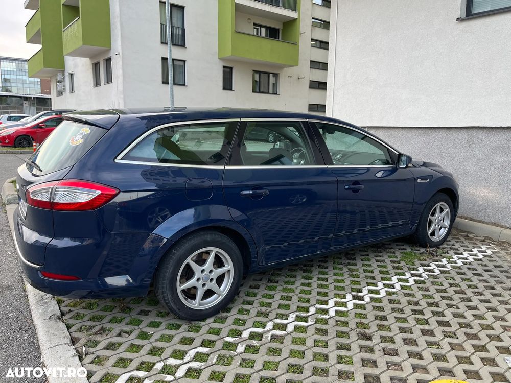 Ford Mondeo - 12