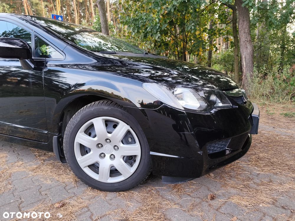Honda Civic 2010 photo 3
