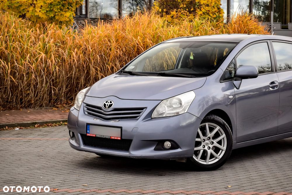 Toyota Verso 1.8 Sol 7os - 10
